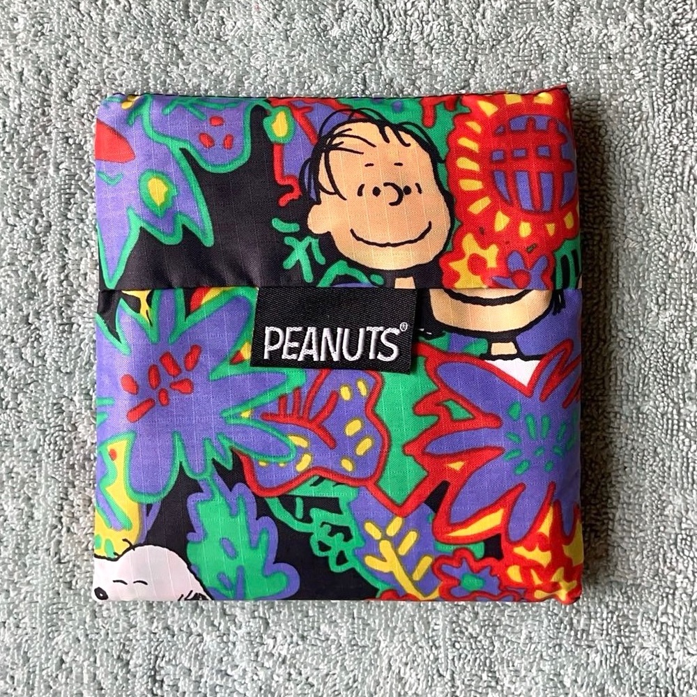 Baggu x Peanuts Standard Reusable Bag - Rainforest Gang - Picture 2 of 11